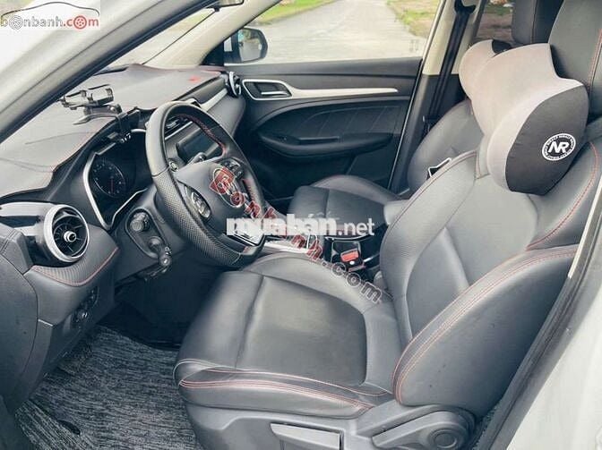 MG ZS Standard 1.5 AT 2WD 2024