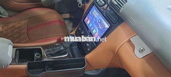 Xe mercedes C200 rất đẹp chạy rất êm đẳng cấp
