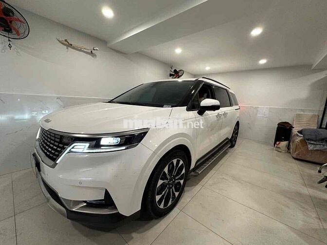 Kia Carnival 2022 3.5G Signature 7 chỗ - 33000 km