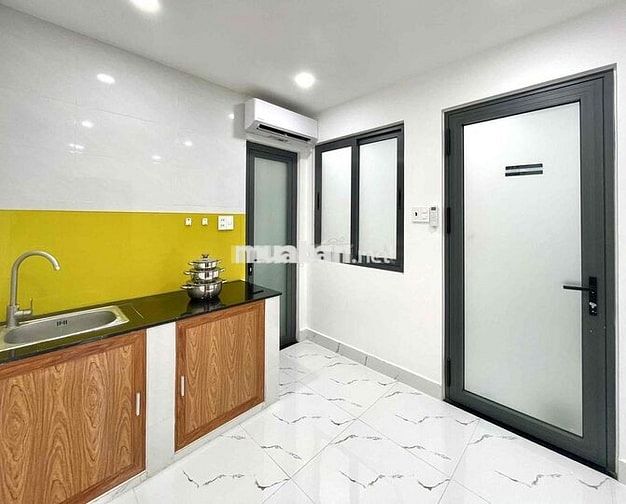 Ở NGAY! PHÒNG CỰC XINH GẦN CV GÒ VẤP CÓ THANG MÁY - SIÊU AN NINH