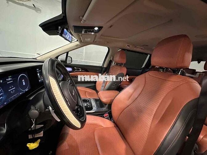 Kia Carnival 2022 3.5G Signature 7 chỗ - 33000 km
