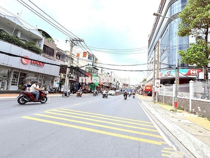 HÀNG NGỘP LÔ ĐẤT NGANG 6M ĐƯỜNG VÕ VĂN NGÂN GẦN NGÃ 4 THỦ ĐỨC