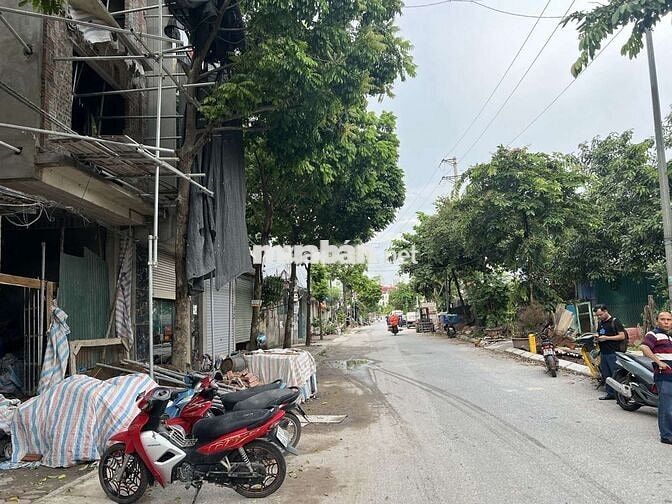Nhà mặt tiền, xã Ngọc Hồi,50m2, 7 tầng Thang máy, 8 phòng ngủ rộng