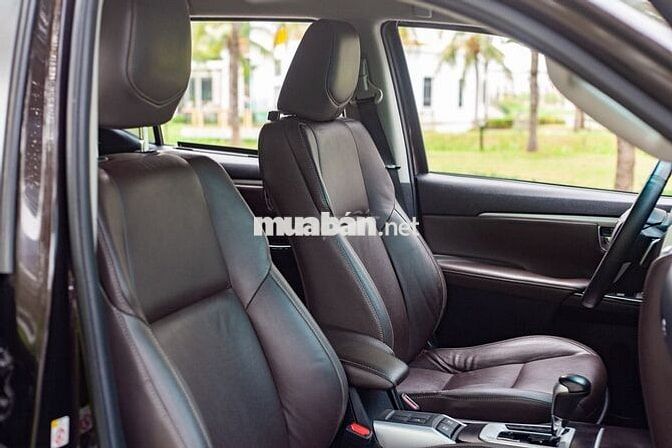Toyota Fortuner 2.4G 4x2 AT 2019 - 78000 km