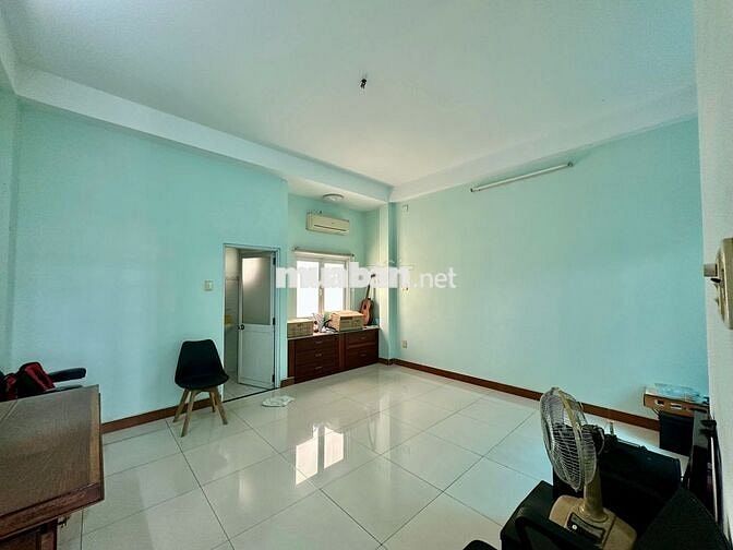 📍128B Trường Sa, Phường 2, Bình Thạnh 📍5x18,5 - 3 Lầu 5PN