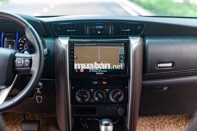 Toyota Fortuner 2.4G 4x2 AT 2019 - 78000 km
