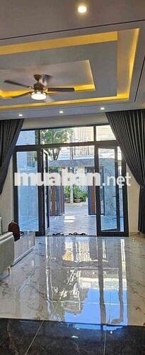 cho thuê nhà đẹp rẻ nhất Hoà xuânnnn