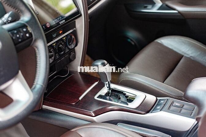 Toyota Fortuner 2.4G 4x2 AT 2019 - 78000 km