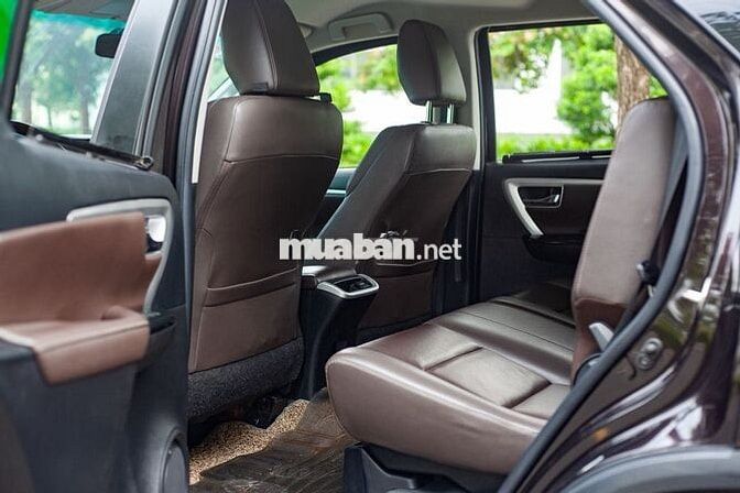 Toyota Fortuner 2.4G 4x2 AT 2019 - 78000 km