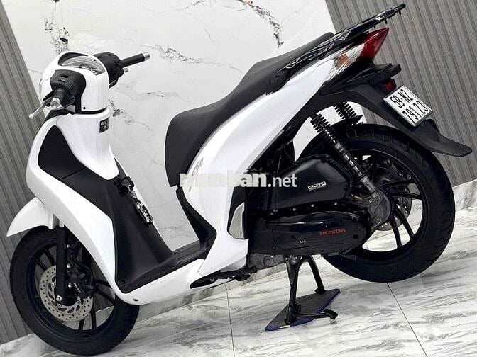 Sh 150 2016 bstp 9chủ máy zin nợ xấu trả 50% ạ