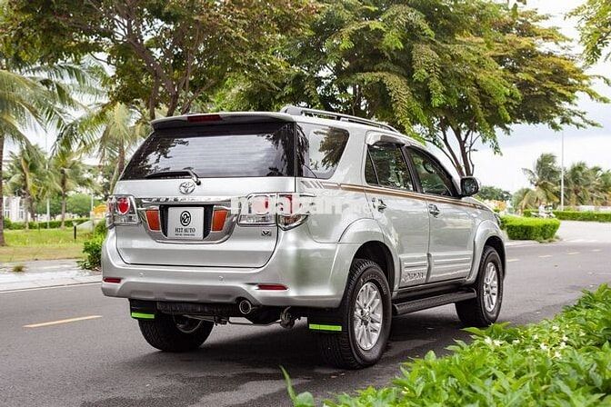 Toyota Fortuner 2.7V 4x2 AT 2014 - 120000 km