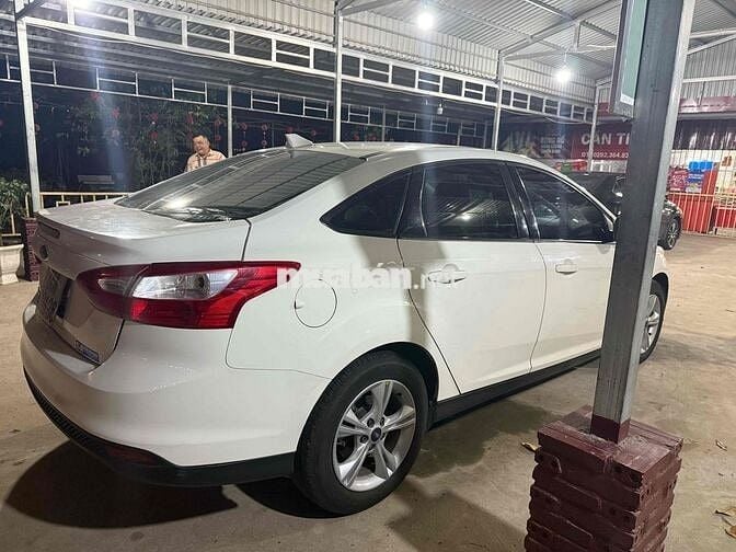 Ford Focus 2015 số tự động xe nguyên rin