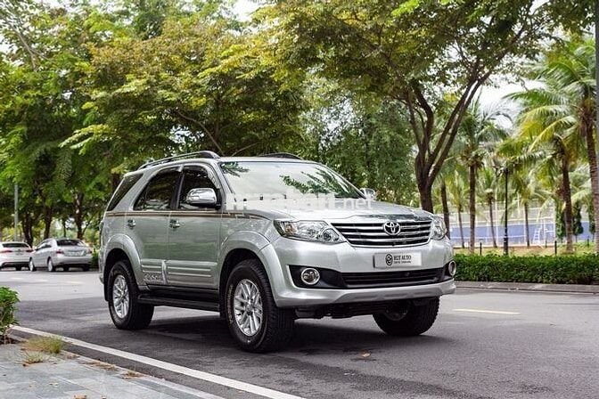 Toyota Fortuner 2.7V 4x2 AT 2014 - 120000 km