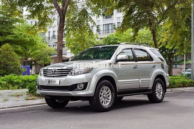 Toyota Fortuner 2.7V 4x2 AT 2014 - 120000 km