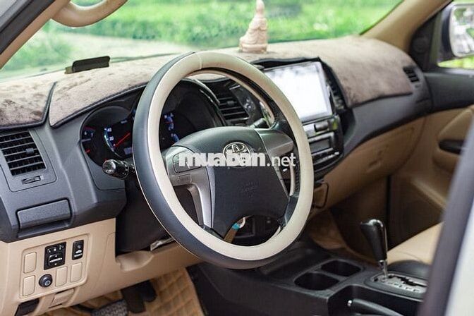 Toyota Fortuner 2.7V 4x2 AT 2014 - 120000 km