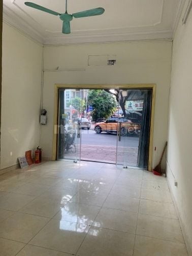 Chính chủ cho thuê mặt bằng làm văn phòng nhà thuốc