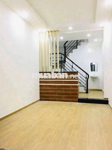 CHO THUÊ NHÀ HẺM 2 XE MÁY, 1 XET, NGUYỄN TRI PHUONG Q.10