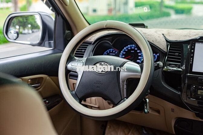 Toyota Fortuner 2.7V 4x2 AT 2014 - 120000 km