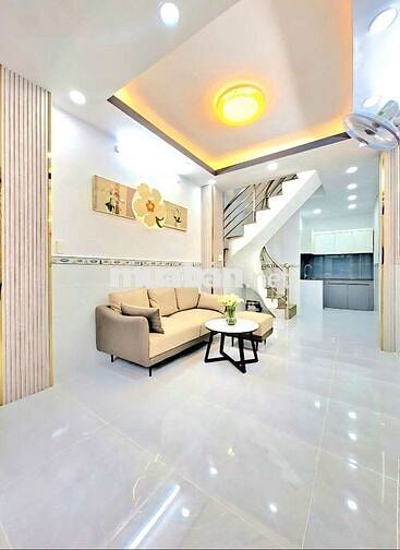 Nhà bán 2 phòng ngủ 2 vệ sinh, gần chợ Phú Xuân