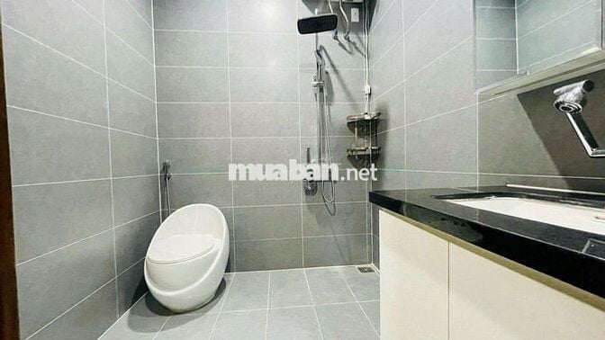 TRỐNG SẴN CĂN HỘ CAO CẤP 50M2 BAN CÔNG VIEW TRƯỚC NGAY CẦU HX