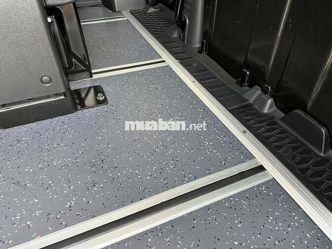 Cần bán - Hyundai - Solati - 2018 một chủ từ đầu