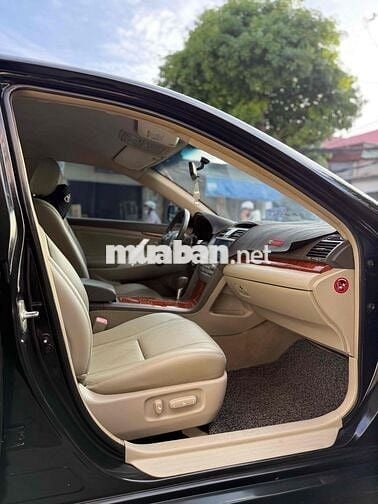 Toyota Camry 2008 2.4G  xe đẹp anh chị về chỉ đi