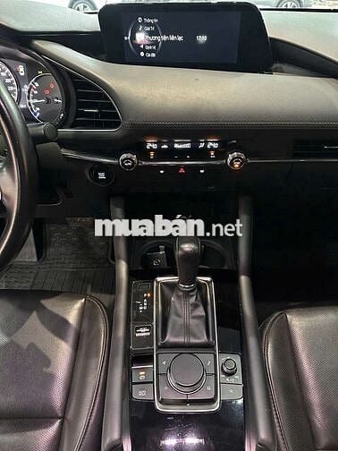 Mazda 3 2021 Luxury 1.5L, màu đỏ,66.000 km
