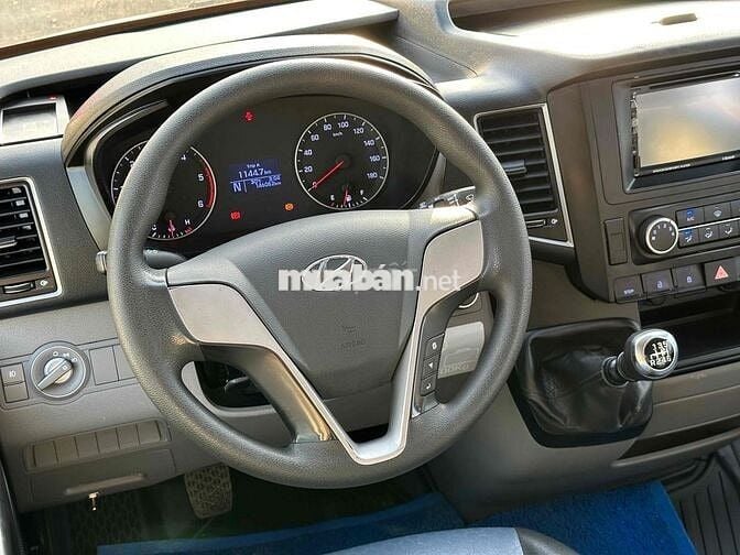 Cần bán - Hyundai - Solati - 2018 một chủ từ đầu