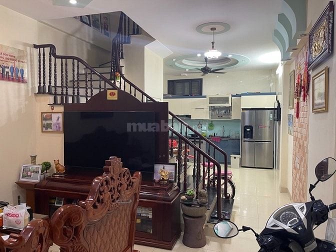 BÁN NHÀ PHÚ DIỄN: 4 TẦNG DÂN XÂY CHẮC CHẮN, DT 52,5M2