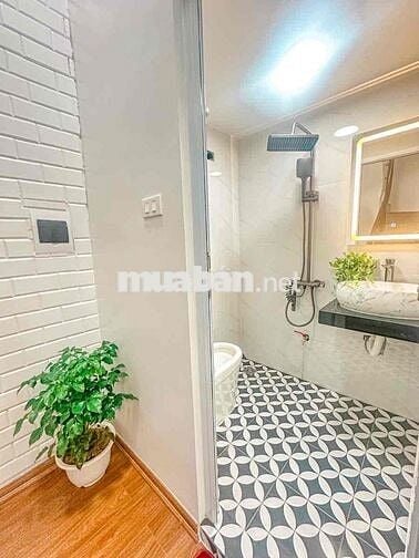 Hiếm !giá đầu tư ,ngõ 3 gác gần ô tô full nội thất sổ vuông nở hậu