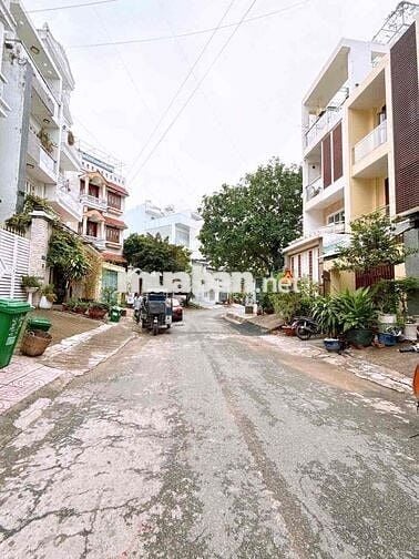 🌺Cần bán nhà đẹp đg số 2 Nam Hùng Vương- An lạc . DT : 4m*20m . 8,8 tỷ