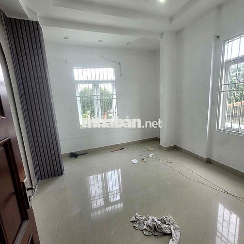 Cho thuê nhà nguyễn căn rộng thoải mái, Thạnh Lộc Q12