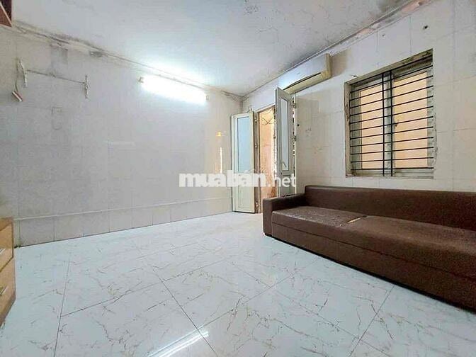 Bán nhà tập thể phố Bach Mai nhà đẹp 2 thoáng trước sau 60m nguyên bản