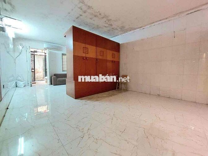 Bán nhà tập thể phố Bach Mai nhà đẹp 2 thoáng trước sau 60m nguyên bản