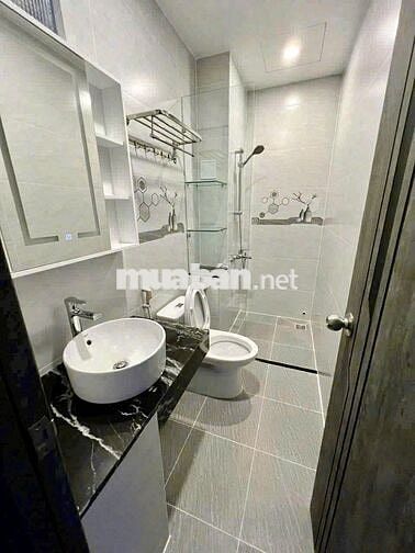 CHO THUÊ NHÀ MẶT TIỀN KINH DOANH ĐẮC ĐỊA ĐƯỜNG 3/2, QUẬN 10