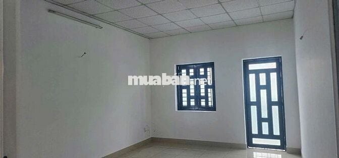 NHÀ DIỆN TÍCH 4*25, TRỆT LẦU, 3PN, SÂN XE HƠI, GẦN ỦY BAN THẠNH XUÂN