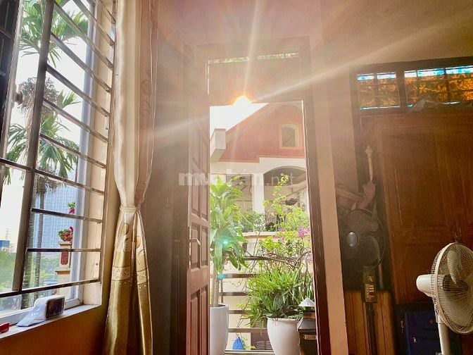 Nhà riêng CC lô góc phường Hoàng Liệt, Hoàng Mai, gần Hồ Linh Đàm