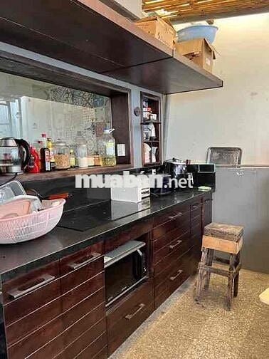 HẺM XE HƠI - XE HƠI NGỦ TRONG NHÀ   KHÁCH MUA VỪA Ở VỪA KINH DOANH .