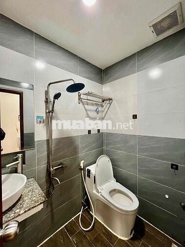 Cho Thuê Studio Cửa Sổ 25m2 3ng2xe Ngay CV Lê Thị Riêng Chợ Hoà Hưng
