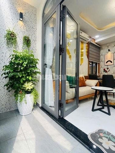 🌟Nhà ngay trung tâm Quận 10 – bán gấp nhà Sư Vạn Hạnh 76m² giá 6tỷ840