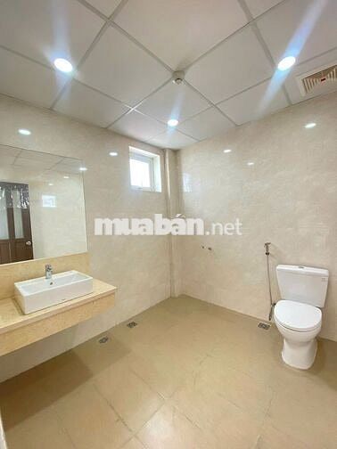 🏢 CHO THUÊ SÀN VP TẠI NGÃ BẢY LÝ THÁI TỔ - 100M2 - SÀN SUỐT ĐẸP