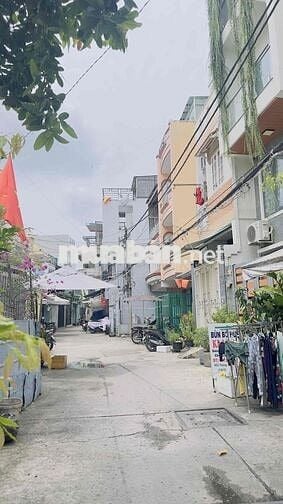 Bán nhà 3 tầng, 50m2, 4 phòng ngủ