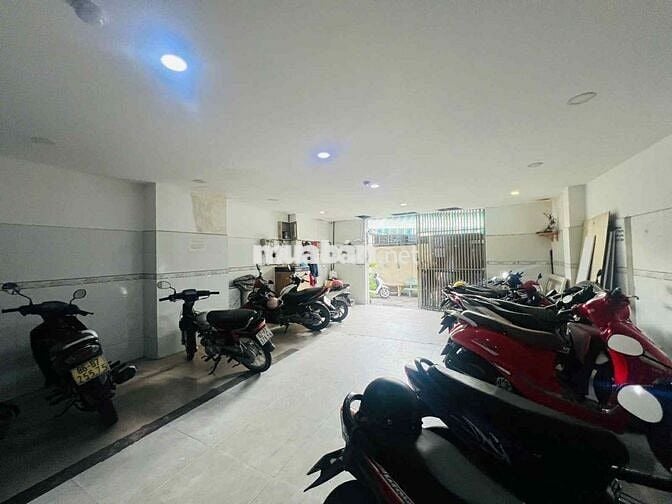Bán Nhà 6 Tầng, Thang Máy, 6.5M X 13M, HXH Thông, Phú Thọ Hòa, Tân Phú