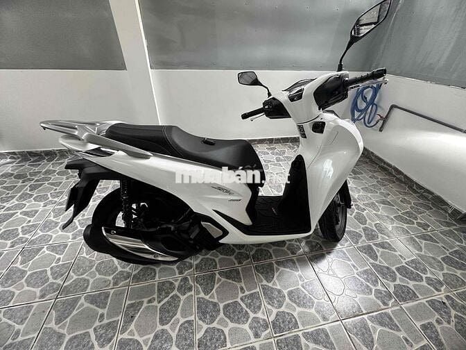 Cần bán SH160 đăng ký 12/2023