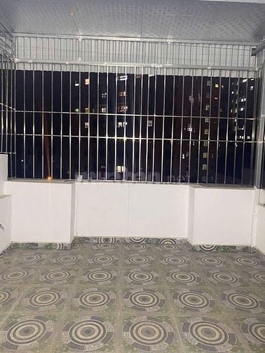 Nhà mới phố Ngọc Trì Long Biên, 5 tầng, 31m2, MT 4m, ngõ riêng, 6,4 tỷ