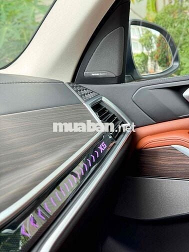 BMW X5 2023 xDrive40i xLine - 4000 km