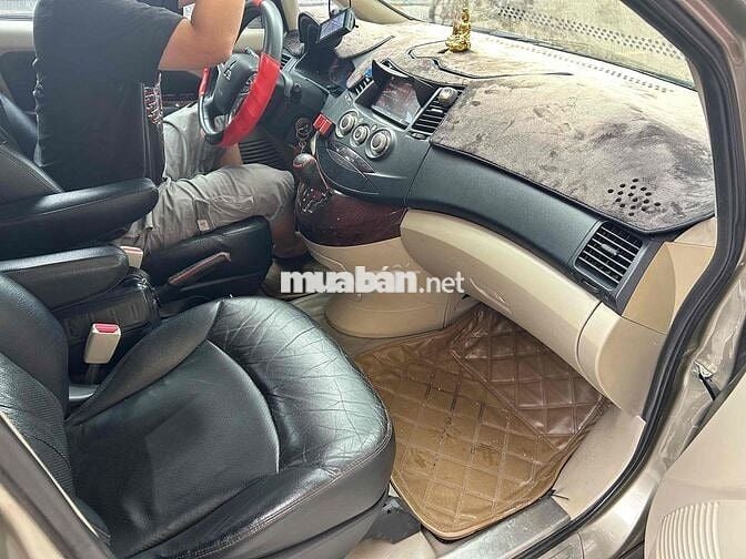 Mitsubishi Grandis 2008 - xe đẹp zin