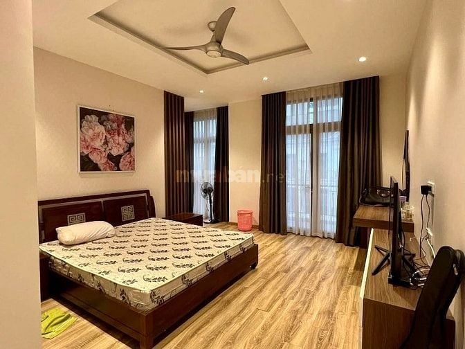 Bán biệt Thự vinhome reversider, Quận Long Biên, 176m2, 4 tầng, 58 tỷ