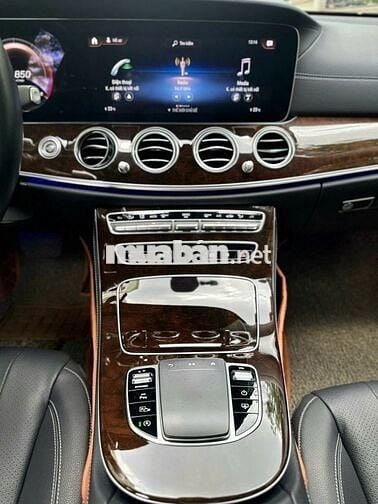 Merc E200 Exclusive 2022 bản đủ option V1 LƯỚT