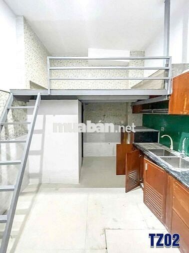 PHÒNG GÁC BAN CÔNG GIÁ RẺ ĐANG XÂY